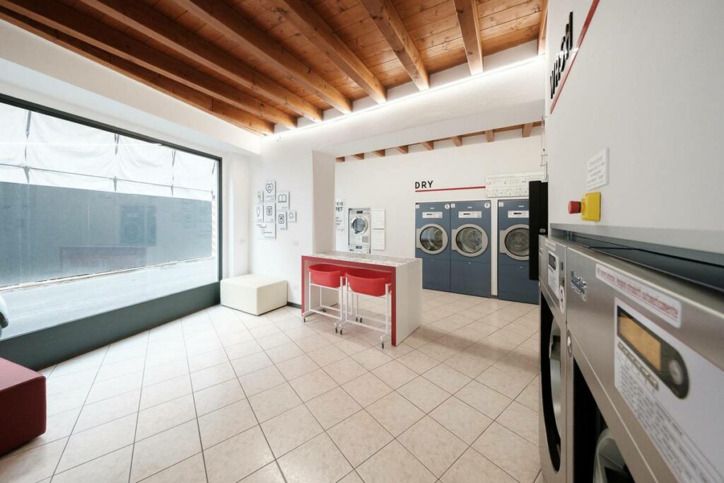 borgo-palazzo-mauro-tende-lavanderia-02